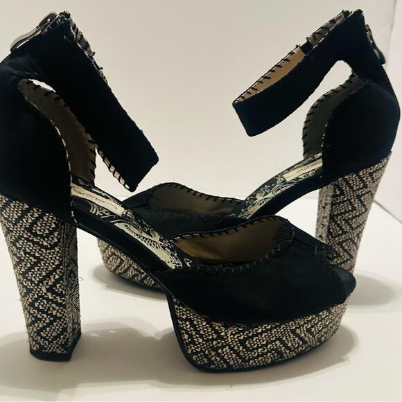 ED HARDY Peep Toe PLATFORM ANKLE STRAP CUSHIONED KOI FISH LINING Size 10 M - Picture 4 of 14